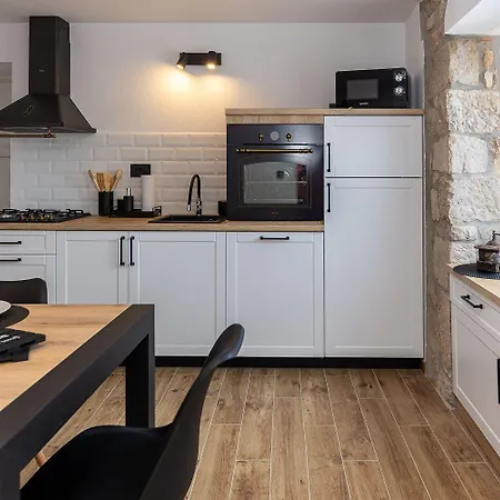 Σπίτι διακοπών Mediterrane Mit Privatpool, Meerblick, Hundefreundlich, Grill, Privatparkplatz Grižane