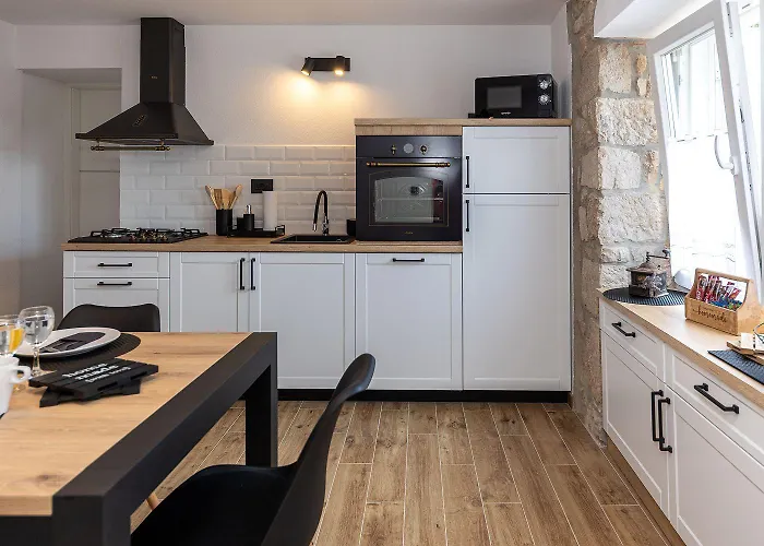 Σπίτι διακοπών Mediterrane Mit Privatpool, Meerblick, Hundefreundlich, Grill, Privatparkplatz Grižane