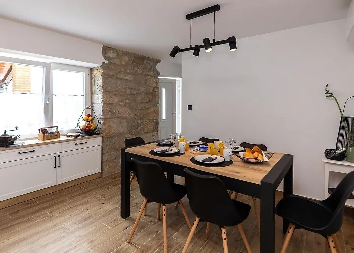 Σπίτι διακοπών Mediterrane Mit Privatpool, Meerblick, Hundefreundlich, Grill, Privatparkplatz Grižane