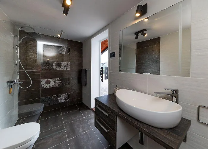 Mediterrane Mit Privatpool, Meerblick, Hundefreundlich, Grill, Privatparkplatz * Grižane